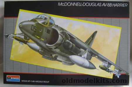 Monogram 1/48 McDonnell-Douglas AV-8B Harrier - US Marines, 5448 plastic model kit